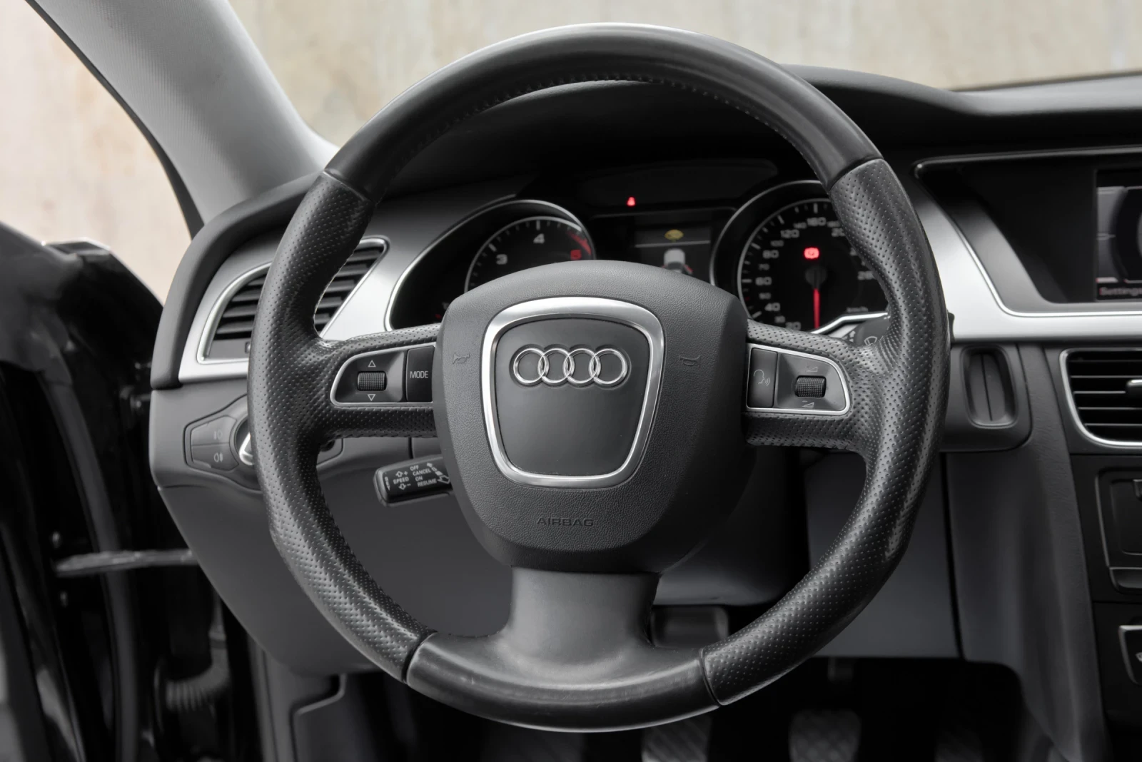 Audi A5 3.0TDI // SPORTBACK// S LINE // RS// 2011// EURO 5, снимка 10 - Автомобили и джипове - 54704461