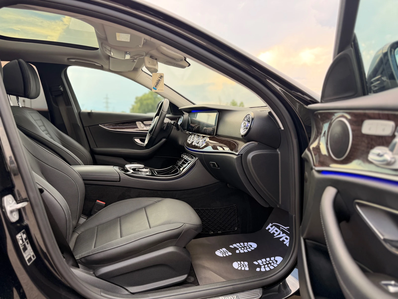 Mercedes-Benz E 350 d= BRABUS= HUD= DISTRONIC= KEYLESS= SOFT CLOSE= 36, снимка 11 - Автомобили и джипове - 55315999