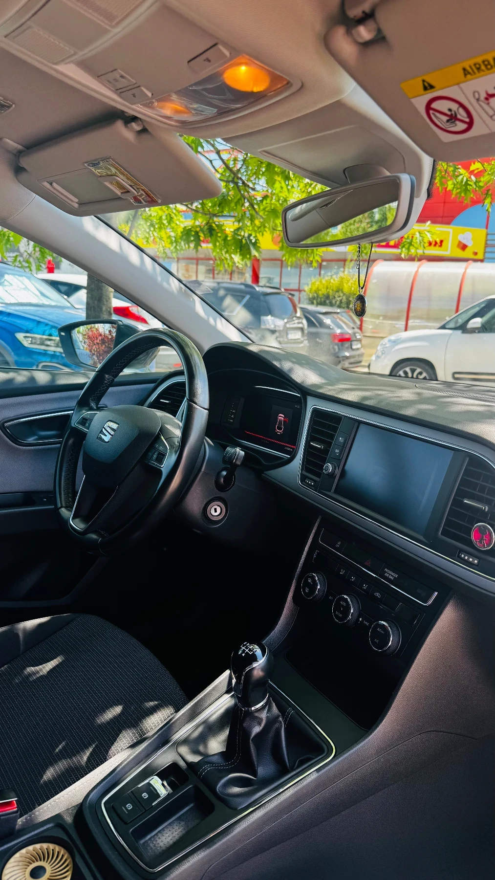 Seat Leon, снимка 13 - Автомобили и джипове - 55472079