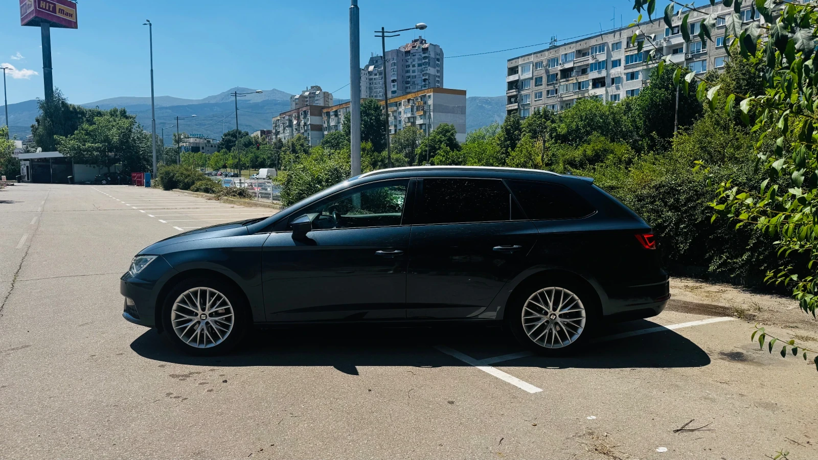 Seat Leon, снимка 2 - Автомобили и джипове - 55472079