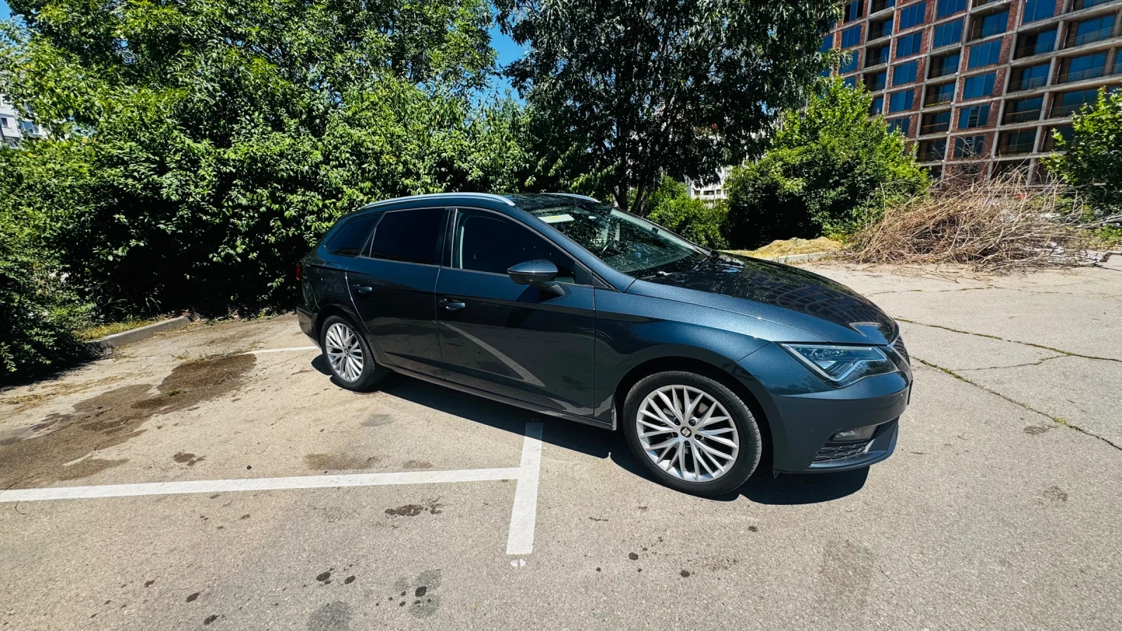 Seat Leon, снимка 5 - Автомобили и джипове - 55472079