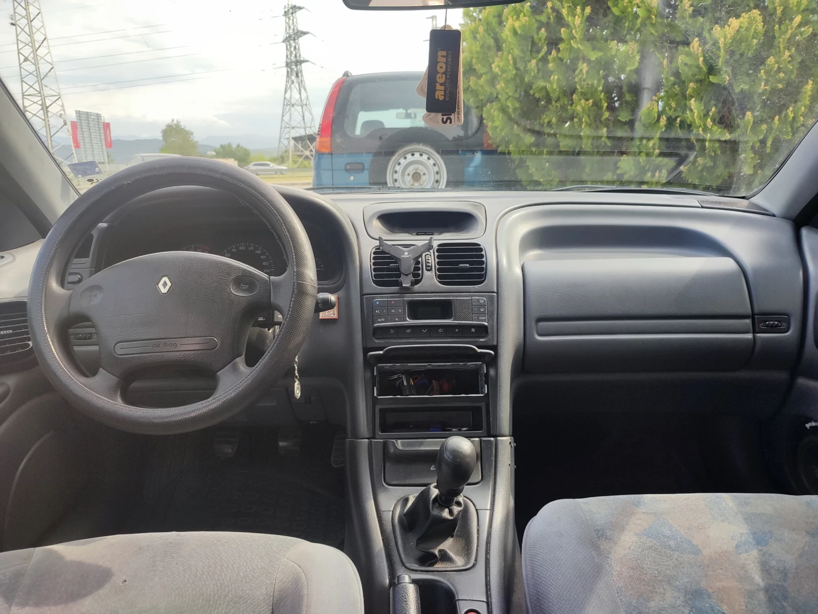 Renault Laguna, снимка 6 - Автомобили и джипове - 55613961