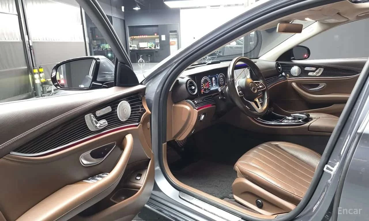 Mercedes-Benz E 450 4MATIC/360/DIS/HUD/BURMESTER/ОБДУХВАНЕ, снимка 10 - Автомобили и джипове - 55786989