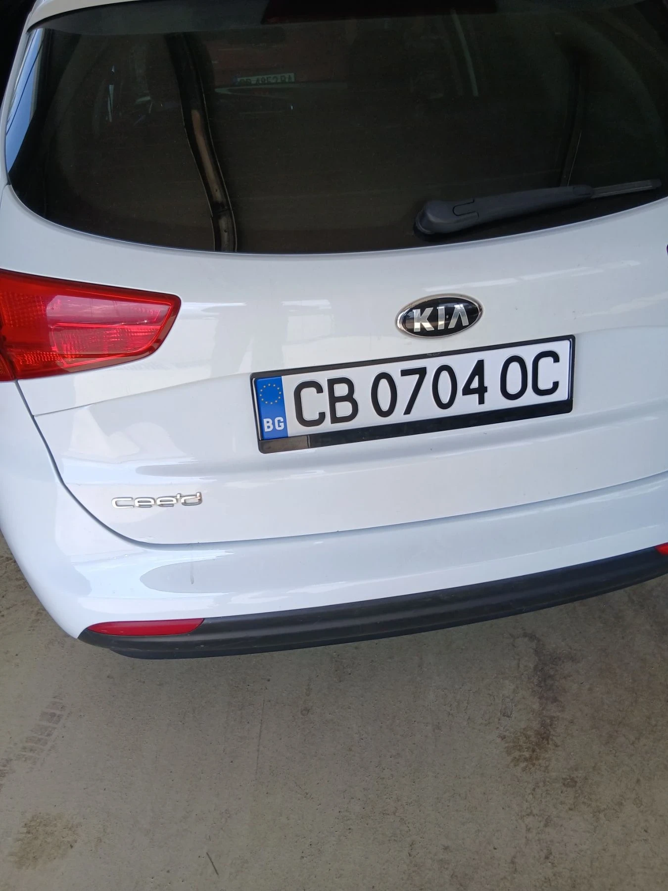 Kia Ceed 1.4DOHC16V, снимка 10 - Автомобили и джипове - 56123669