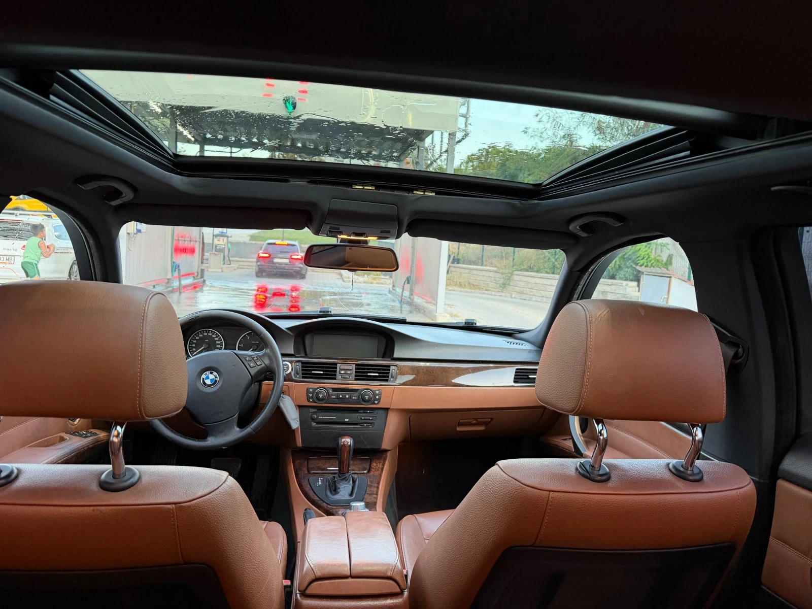 BMW 320, снимка 11 - Автомобили и джипове - 56293228