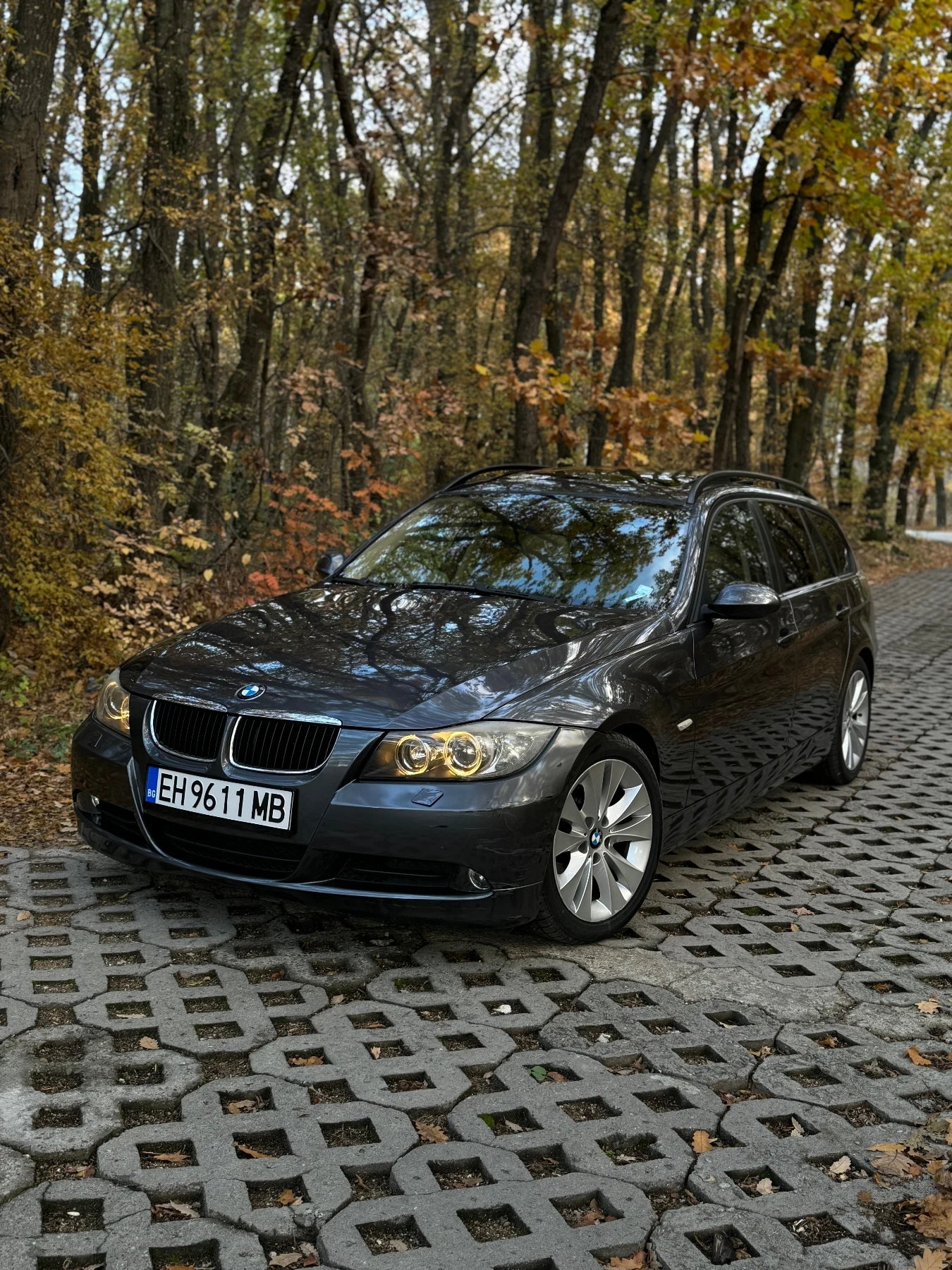 BMW 320