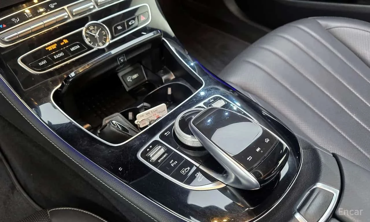 Mercedes-Benz E 300 4MATIC Exclusive * ����� �� ����������� | Mobile.bg � ����������� 16