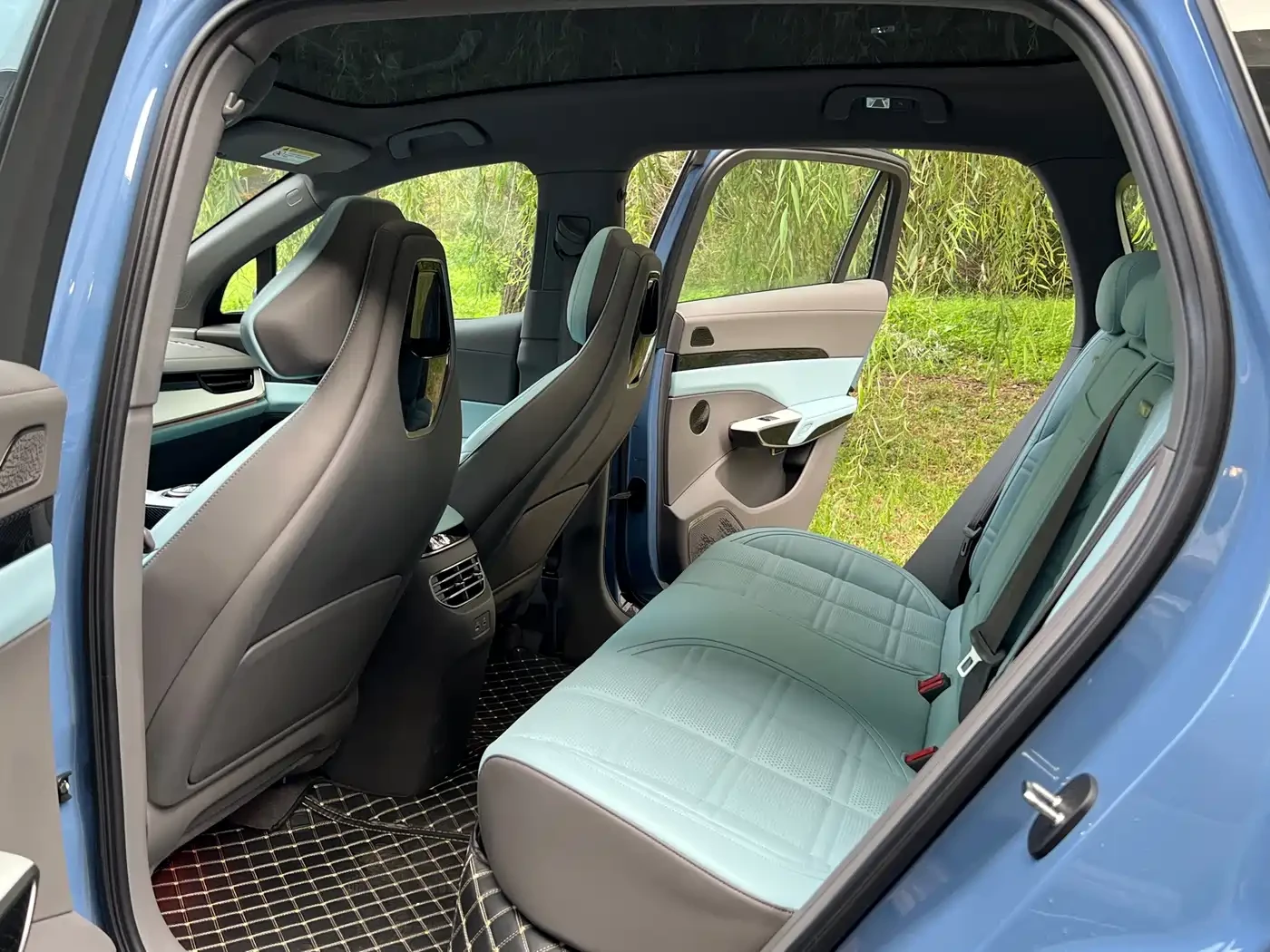 HongQi H9 Tian Gong 08 2025 730 Max RWD | Mobile.bg � ����������� 17