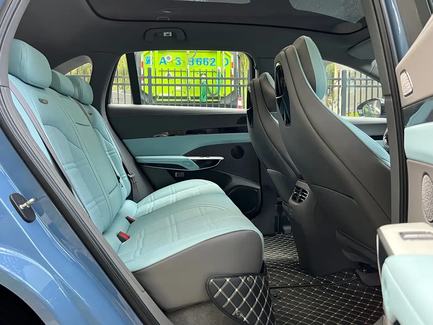 HongQi H9 Tian Gong 08 2025 730 Max RWD | Mobile.bg � ����������� 16