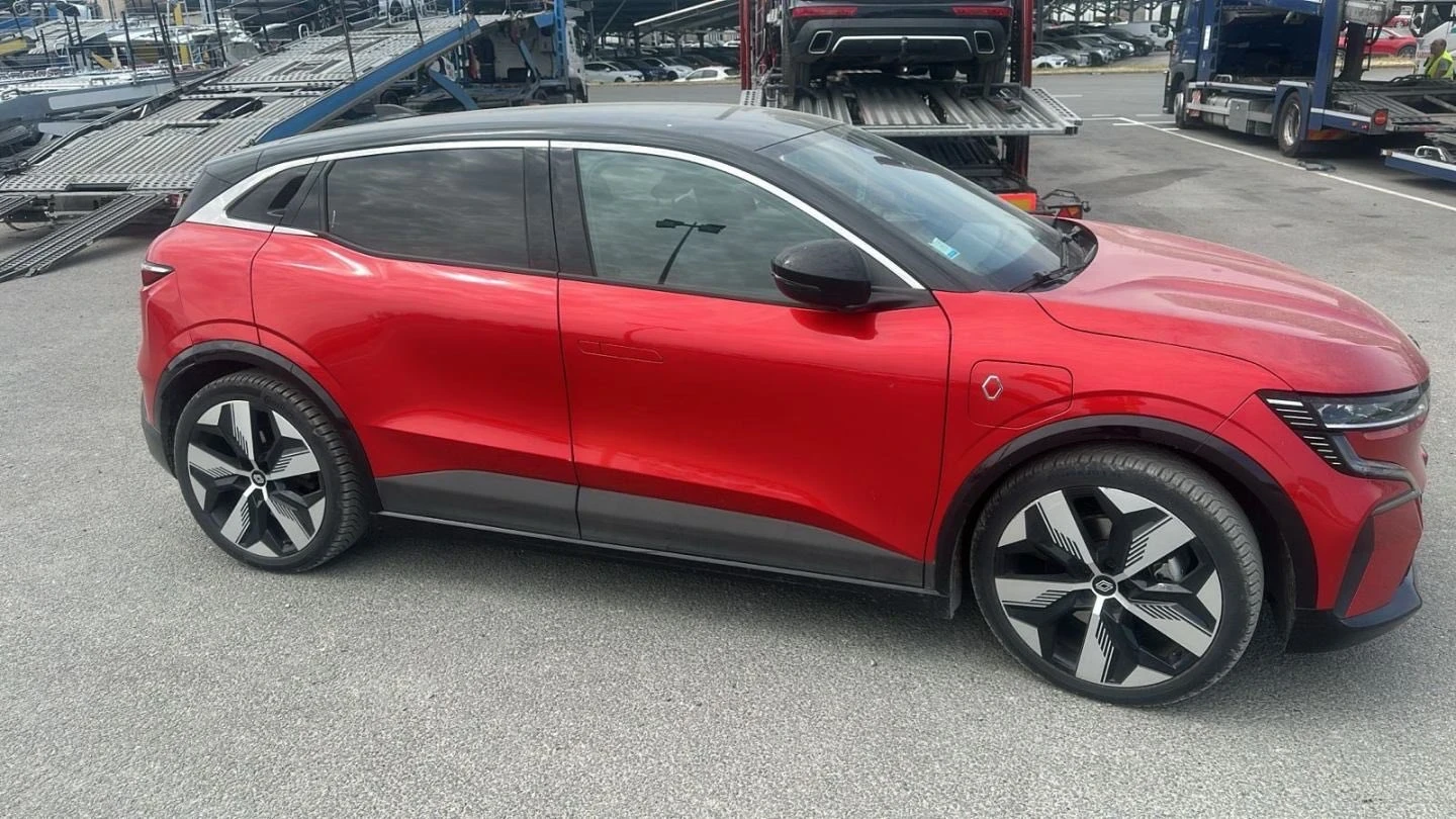 Renault Megane EV60 160KW, снимка 3 - Автомобили и джипове - 56724967