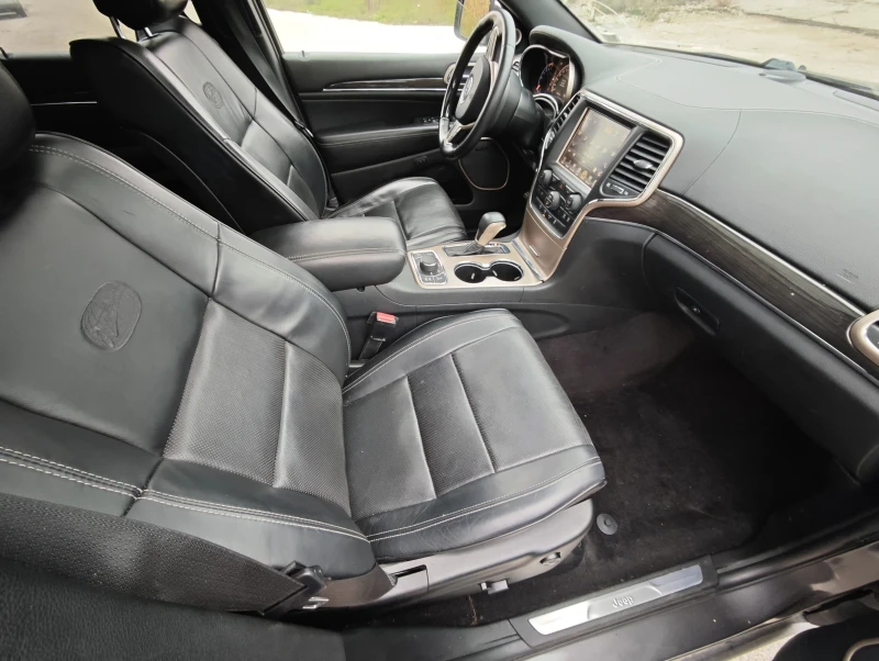 Jeep Grand cherokee 5.7 Overland , снимка 11 - Автомобили и джипове - 52663036