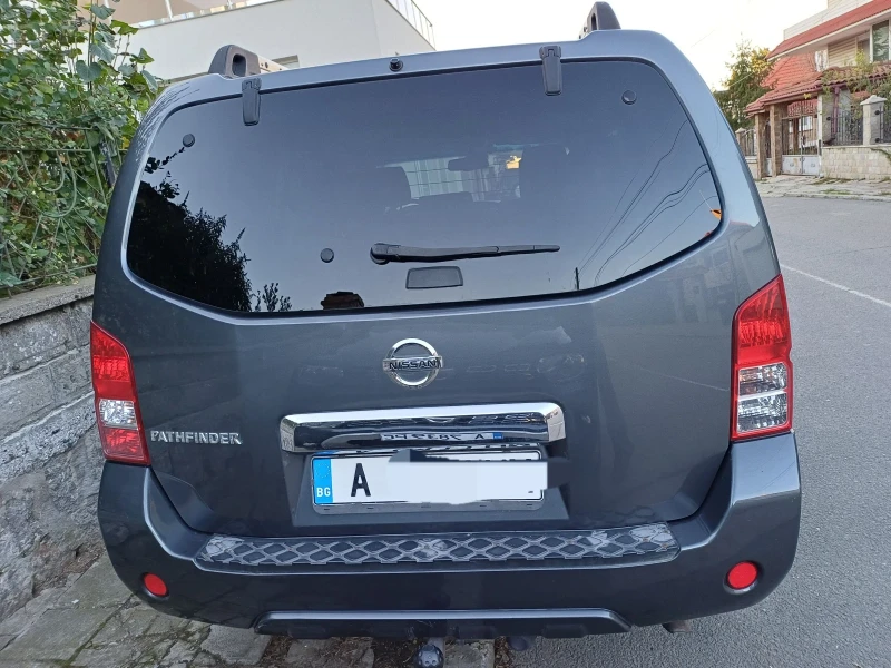 Nissan Pathfinder, снимка 4 - Автомобили и джипове - 52792378