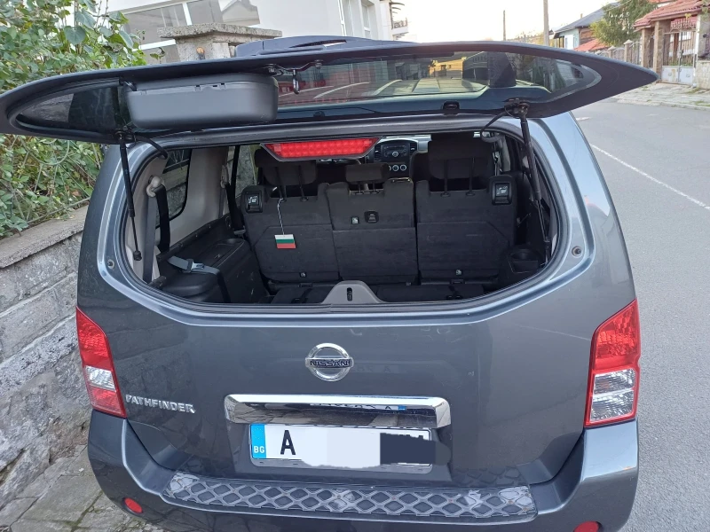 Nissan Pathfinder, снимка 5 - Автомобили и джипове - 52792378