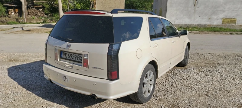 Cadillac Srx, снимка 4 - Автомобили и джипове - 53292954