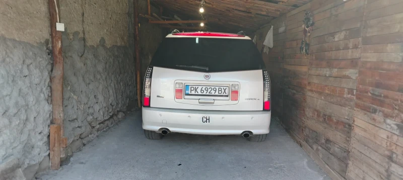 Cadillac Srx, снимка 15 - Автомобили и джипове - 53292954