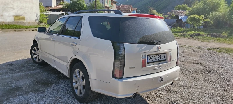 Cadillac Srx, снимка 5 - Автомобили и джипове - 53292954
