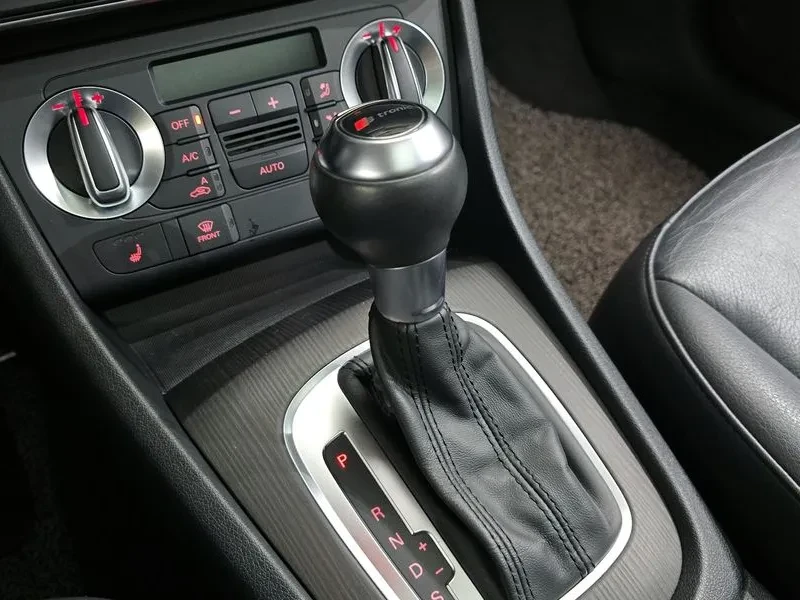 Audi Q3 2.0 TDI Quattro, снимка 9 - Автомобили и джипове - 55128646