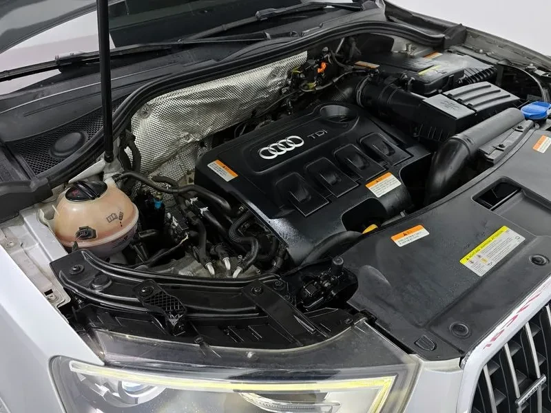 Audi Q3 2.0 TDI Quattro, снимка 6 - Автомобили и джипове - 55128646