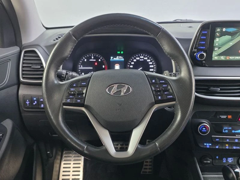 Hyundai Tucson Diesel 2.0 4WD| 184к.с.| ВКЛ.ТЕХНОТЕСТ, снимка 13 - Автомобили и джипове - 55622234