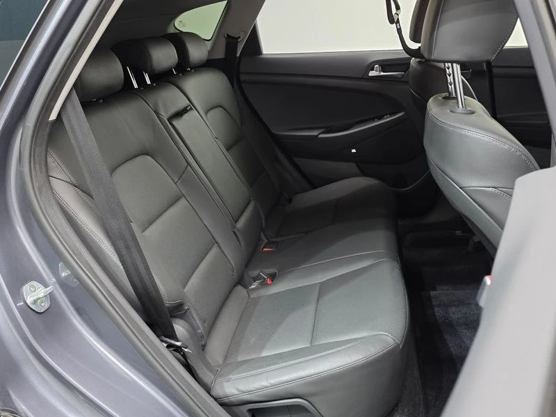 Hyundai Tucson Diesel 2.0 4WD| 184к.с.| ВКЛ.ТЕХНОТЕСТ, снимка 11 - Автомобили и джипове - 55622234
