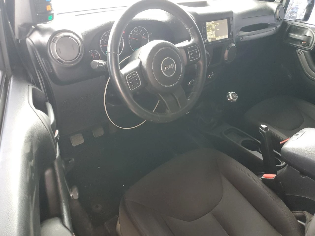 Jeep Wrangler SPORT - изображение 8