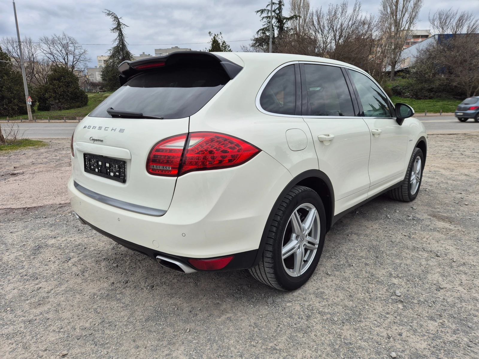 Porsche Cayenne 3.0d 245кс, снимка 5 - Автомобили и джипове - 53905307