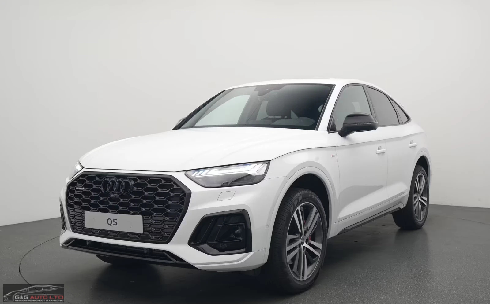 Audi Q5 SPORTBACK/204HP/S-LINE/PANO/360/AHK/281q