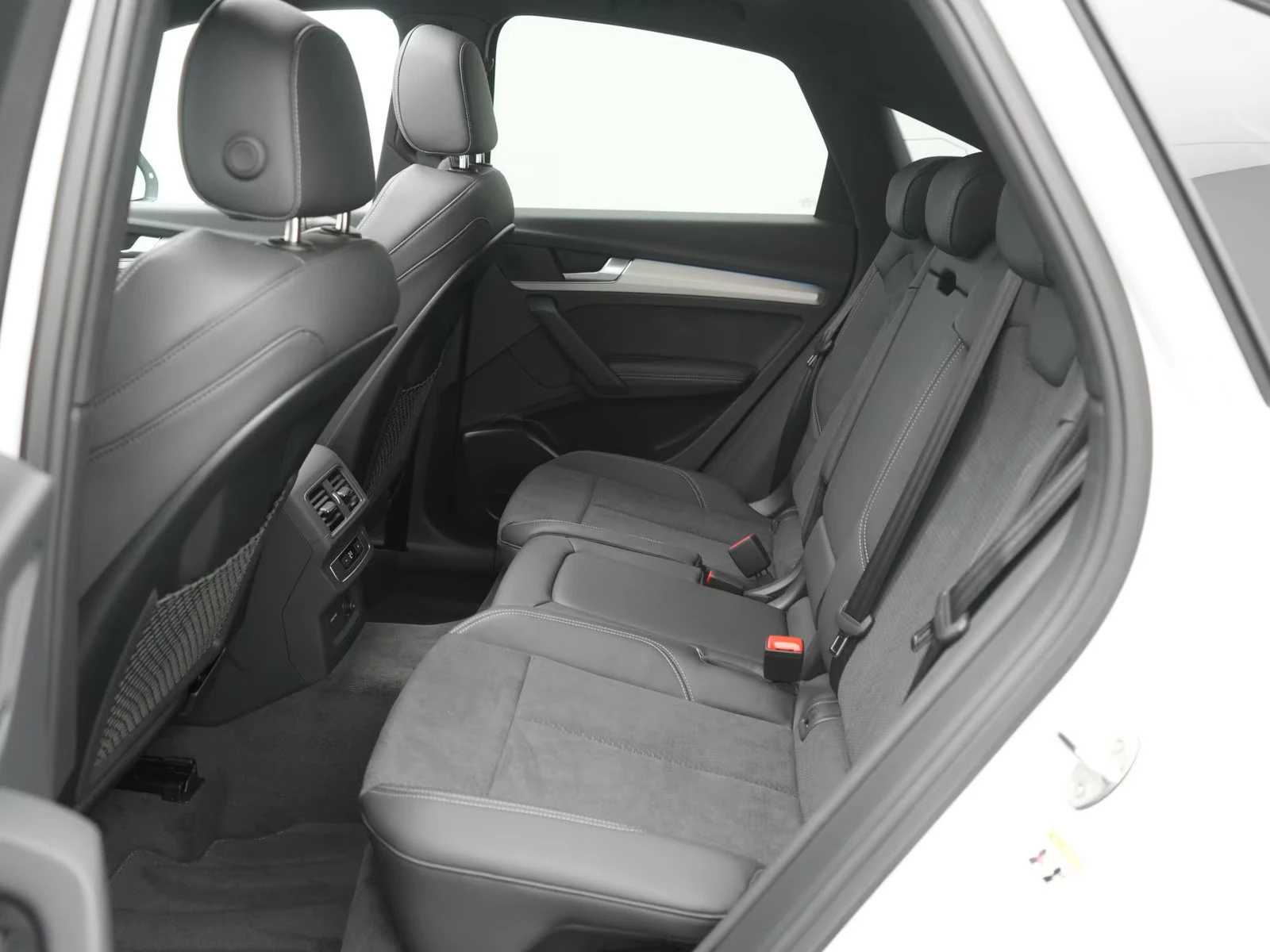 Audi Q5 SPORTBACK/204HP/S-LINE/PANO/360/AHK/281q, снимка 15 - Автомобили и джипове - 54477080