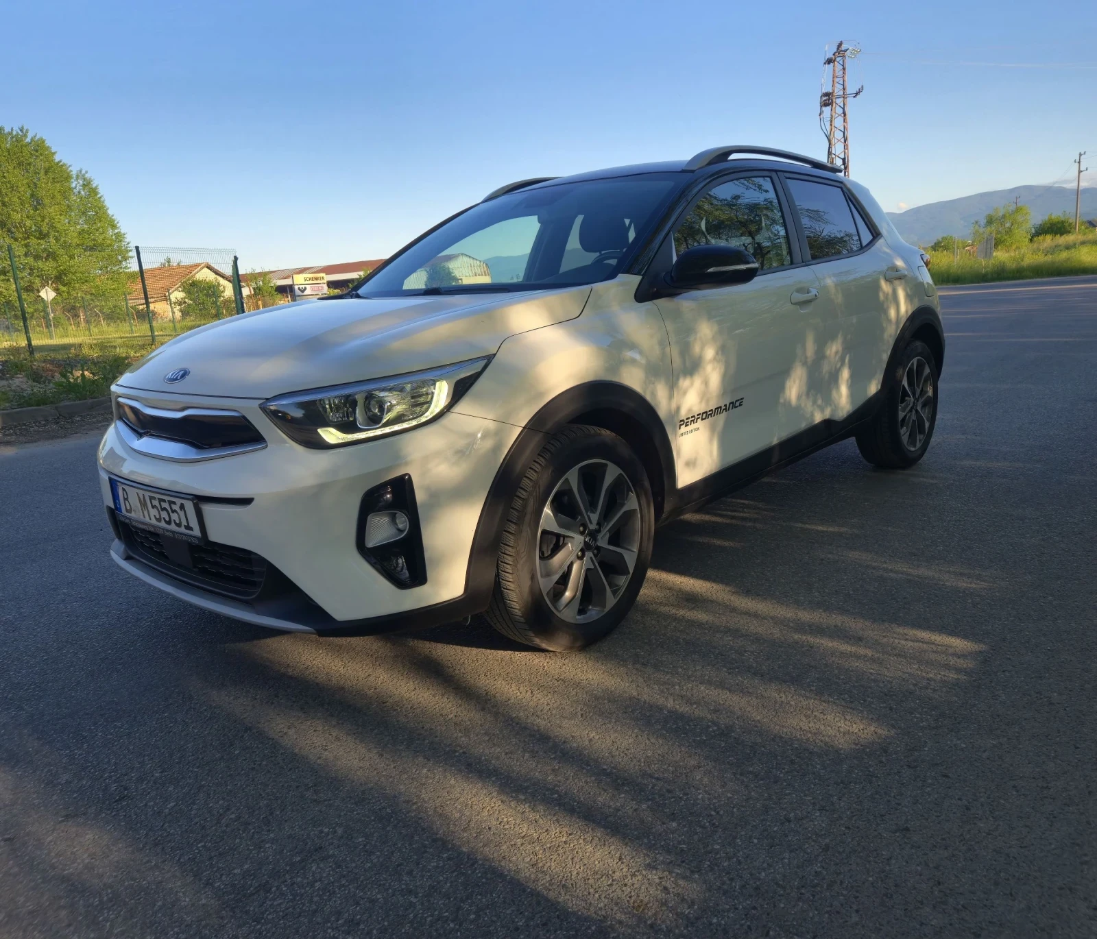 Kia Stonic T- GDI 120кс.- NAVI- CARPLAY- WAZE, снимка 6 - Автомобили и джипове - 54556830