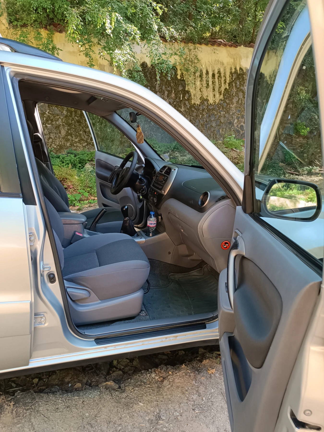 Toyota Rav4 2.0 D4D, снимка 8 - Автомобили и джипове - 54714832