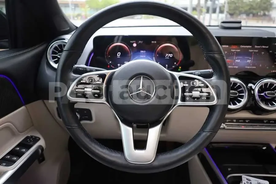 Mercedes-Benz GLB 200 d | КАМЕРА| DISTRONIC| ПАНОРАМА| ВКЛ.ТЕХНОТЕСТ, снимка 5 - Автомобили и джипове - 54764511