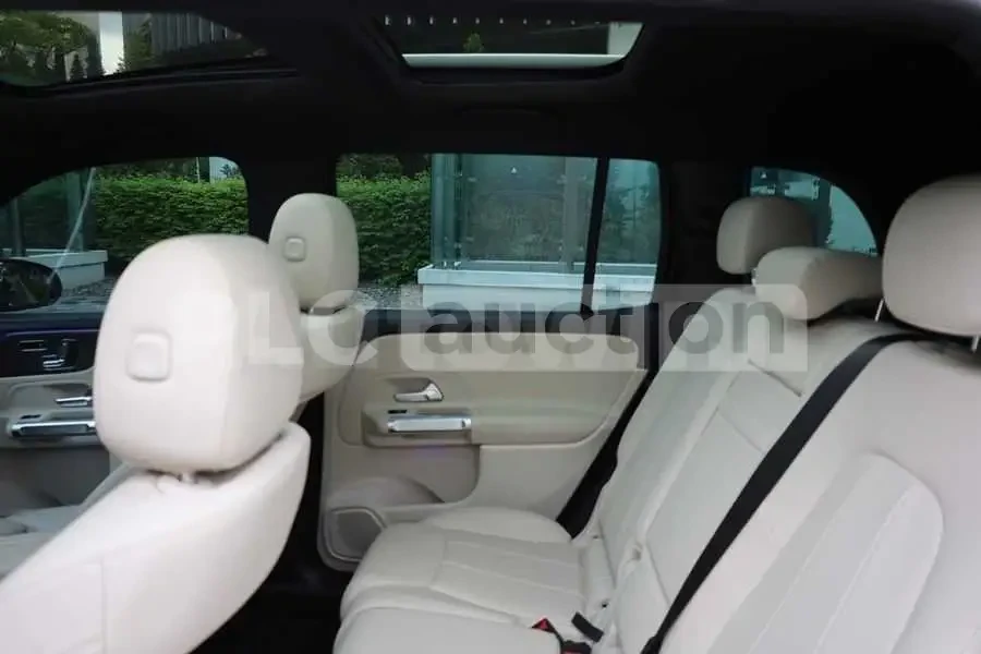 Mercedes-Benz GLB 200 d | КАМЕРА| DISTRONIC| ПАНОРАМА| ВКЛ.ТЕХНОТЕСТ, снимка 10 - Автомобили и джипове - 54764511