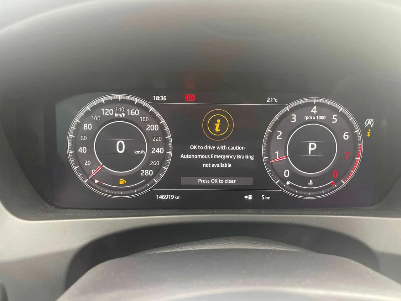 Jaguar F-PACE | S | DISTRONIC | ПОДГРЕВ | ПАНОРАМА | , снимка 8 - Автомобили и джипове - 54954701