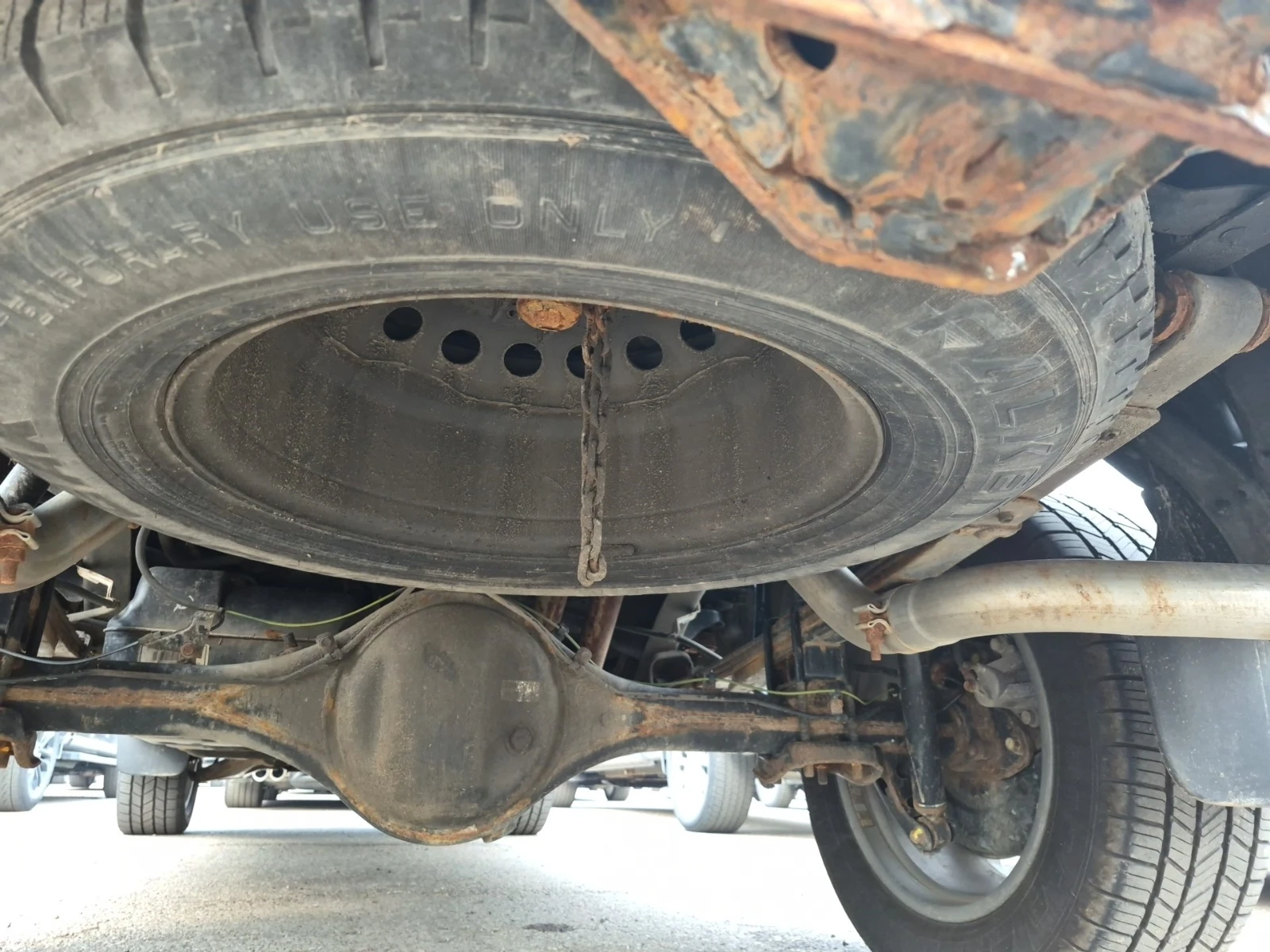 Toyota Tundra PLATINUM 5.7 * SHORT BED * ОРАНЖЕВ САЛОН * , снимка 12 - Автомобили и джипове - 55328563