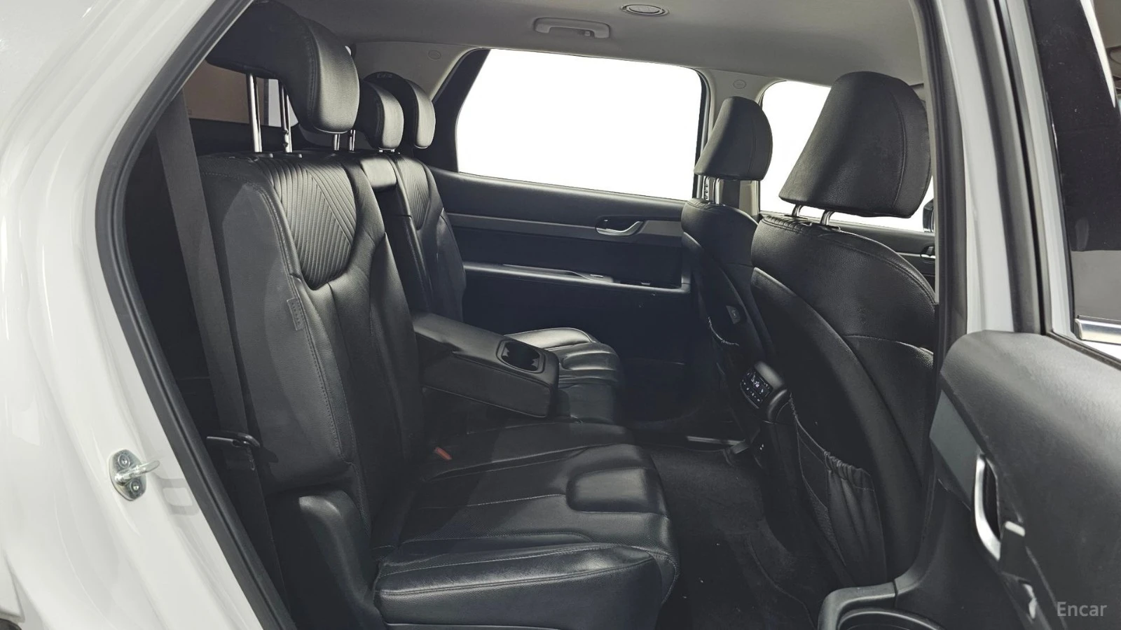 Hyundai Palisade * ПАНО* KEYLESS* Camera* ПОДГРЕВ* 360* , снимка 12 - Автомобили и джипове - 55624352