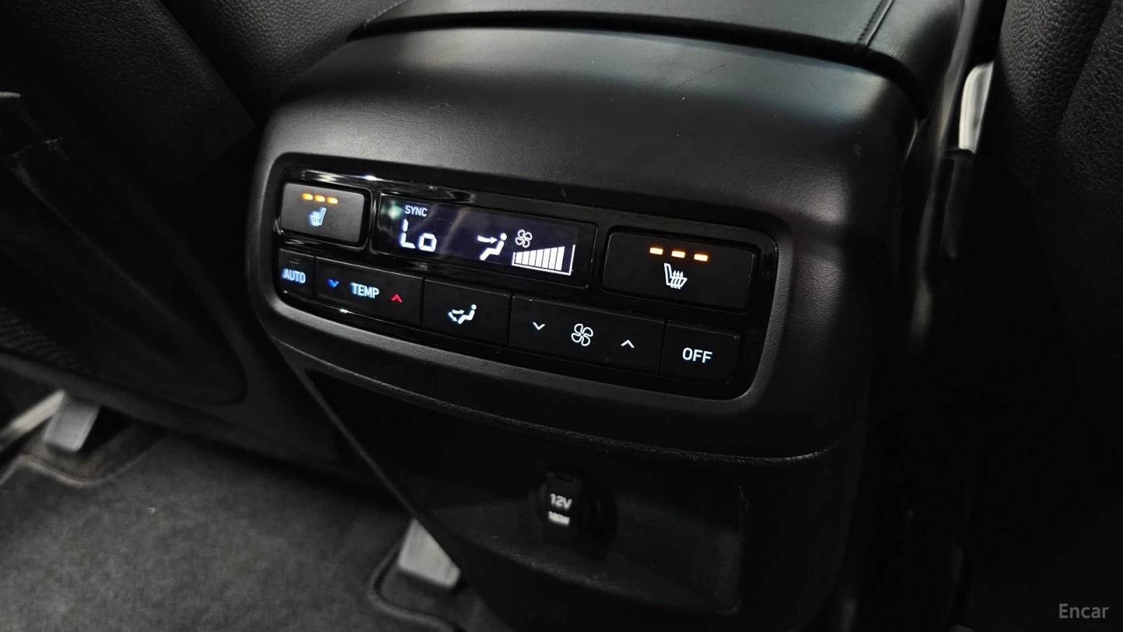 Hyundai Palisade * ПАНО* KEYLESS* Camera* ПОДГРЕВ* 360* , снимка 16 - Автомобили и джипове - 55624352