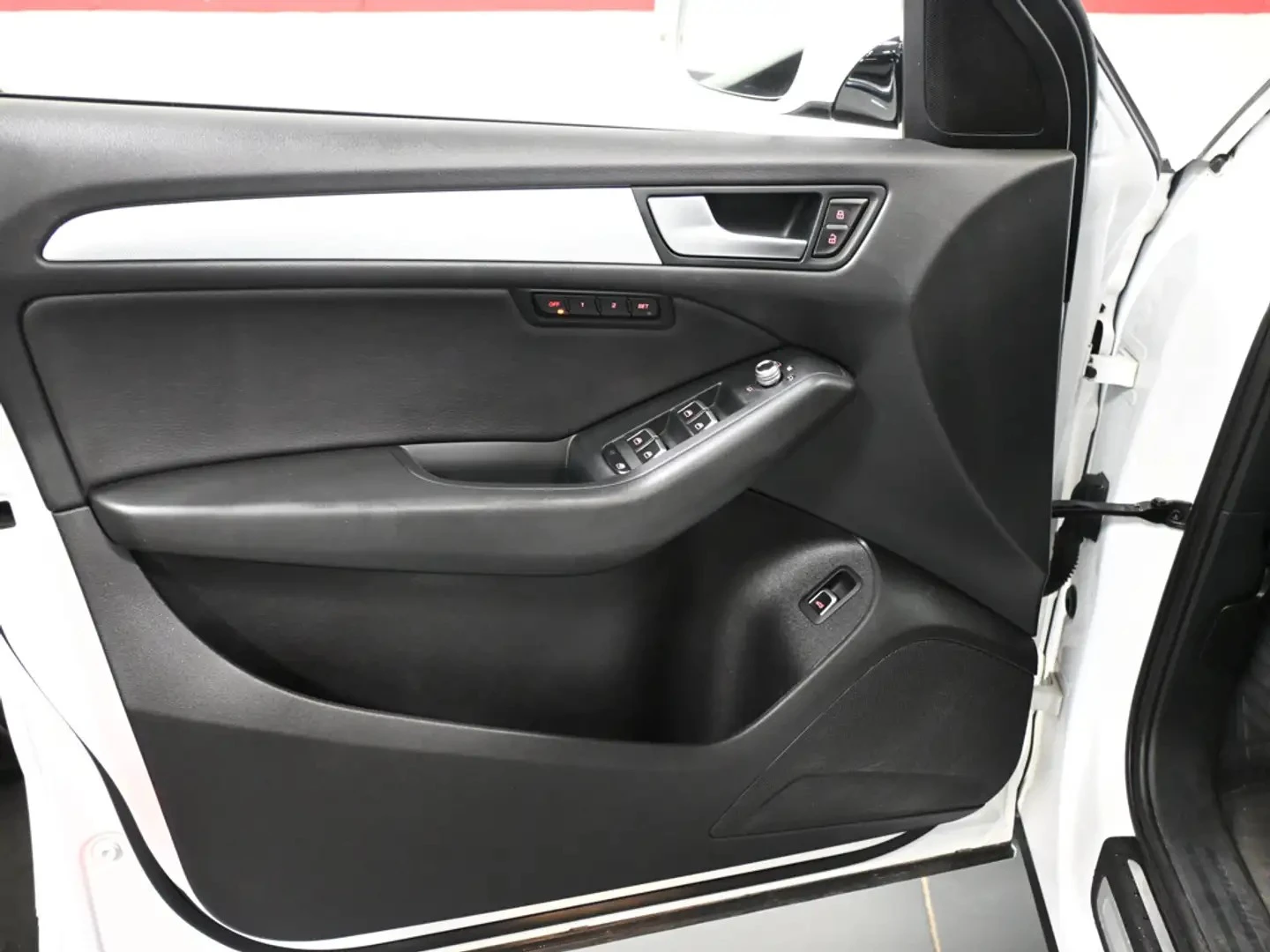 Audi Q5 Progressiv* АВТОКРЕДИТ, снимка 10 - Автомобили и джипове - 55624707