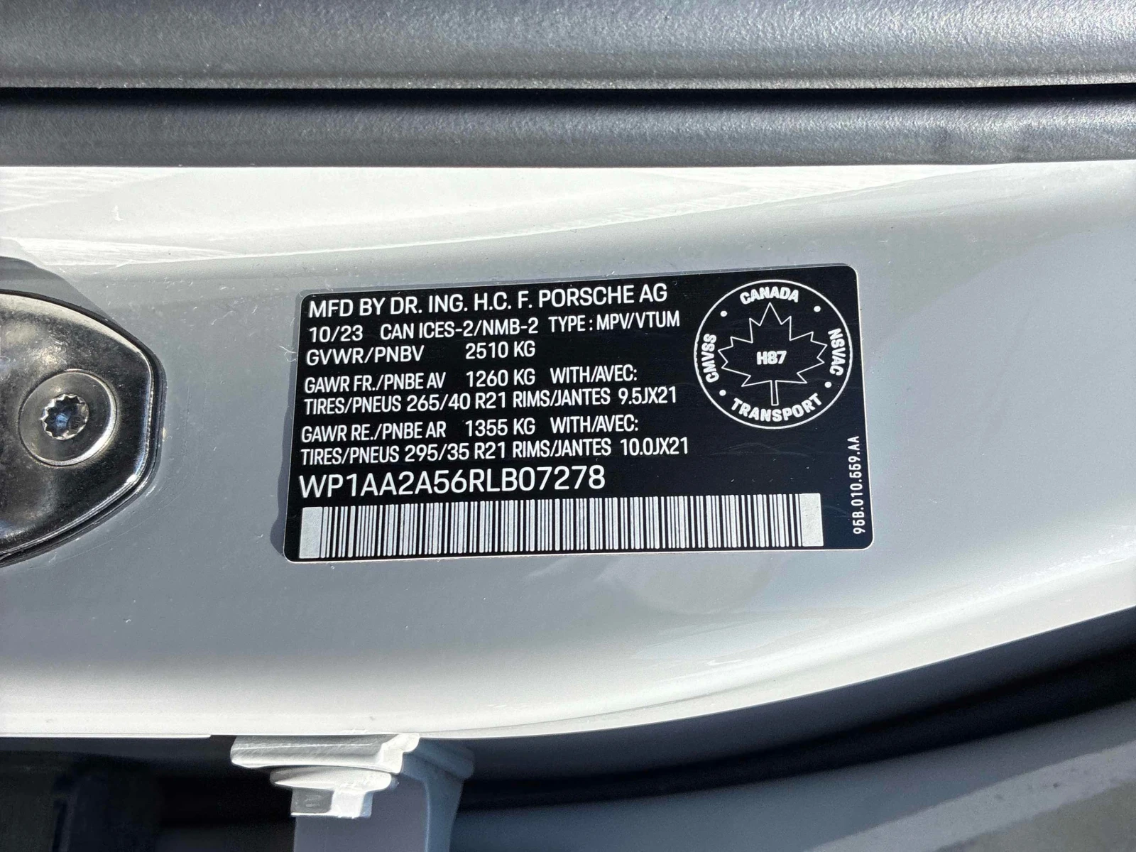 Porsche Macan * AWD * ГЛАВНО ПРЕДСТАВИТЕЛСТВО НА PORSCHE* , снимка 14 - Автомобили и джипове - 55979532