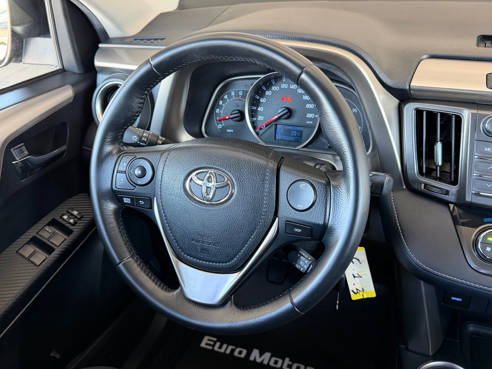 Toyota Rav4 2.2D-4D, 4X4, 153000км-ИТАЛИЯ!!!, снимка 13 - Автомобили и джипове - 55990473