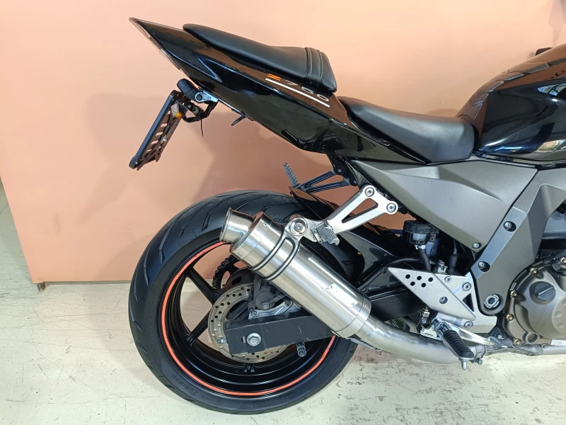 Kawasaki Z 750, снимка 9 - Мотоциклети и мототехника - 51812053
