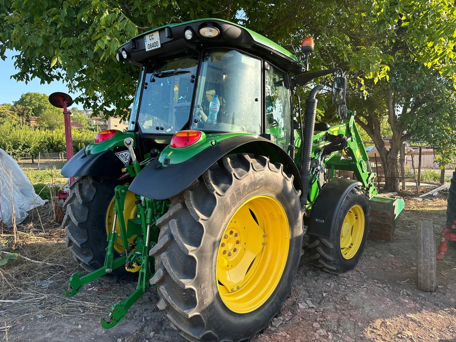 Трактор John Deere 5115R - изображение 3