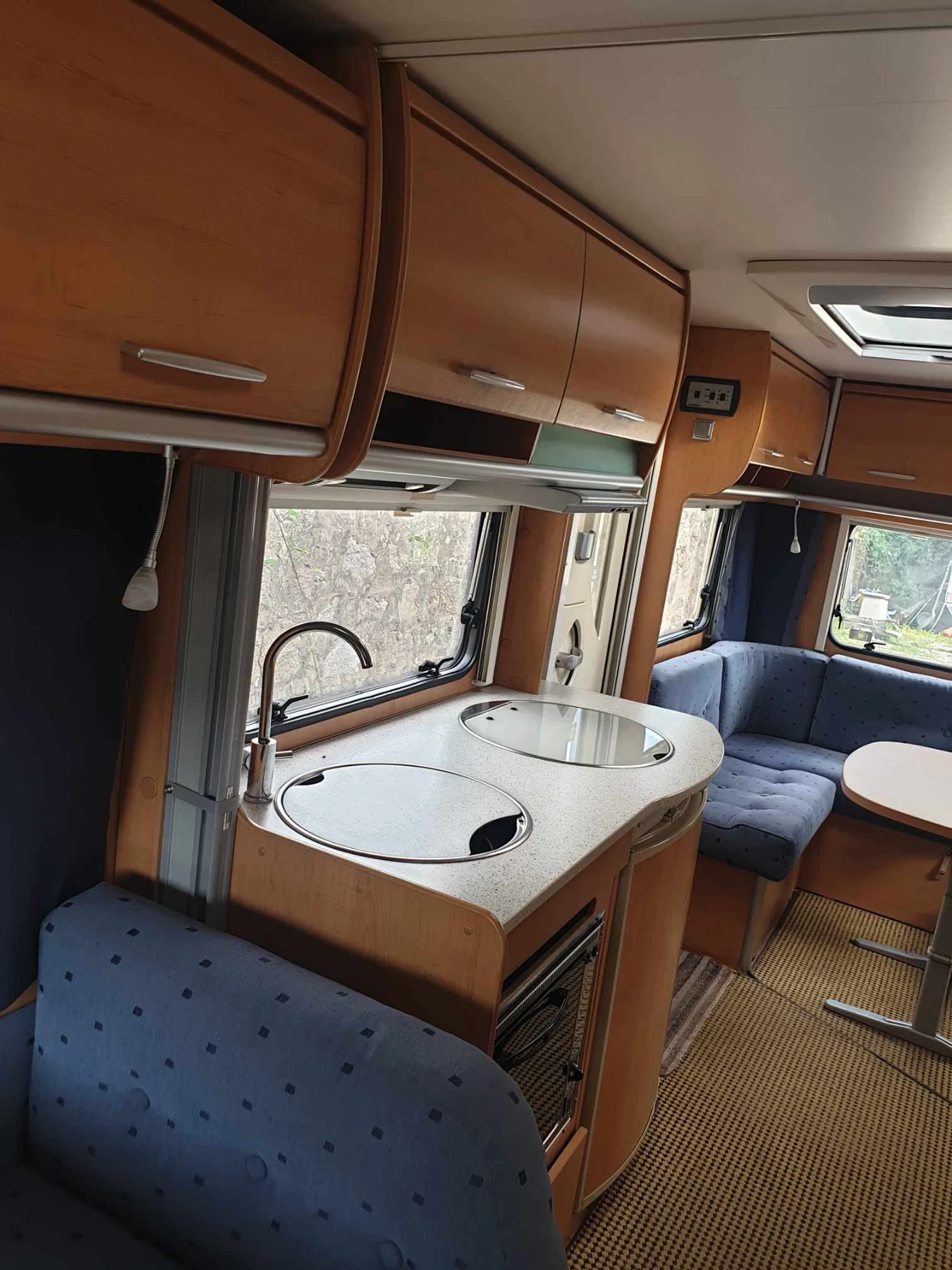 Каравана HYMER / ERIBA LIVING 560 - изображение 7