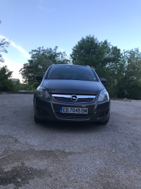 Opel Zafira, снимка 1 - Автомобили и джипове - 45344587