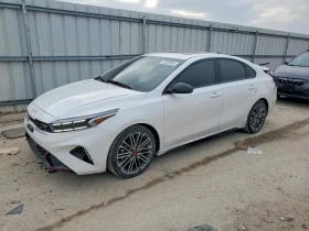 ������ Kia Forte