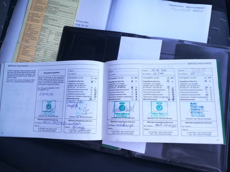 Skoda Octavia, снимка 15 - Автомобили и джипове - 52440907