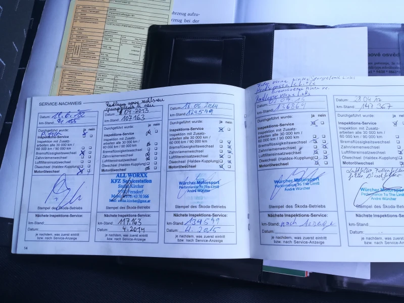 Skoda Octavia, снимка 14 - Автомобили и джипове - 52440907