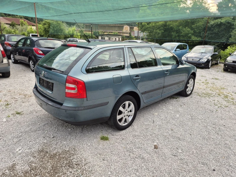 Skoda Octavia Всички екстри, снимка 4 - Автомобили и джипове - 50609264