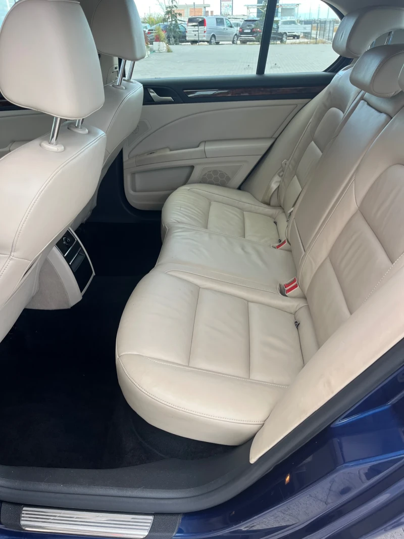 Skoda Superb 2.0TDI/КОЖА/ПОДГРЕВ/МЕМОРИ, снимка 9 - Автомобили и джипове - 52514266