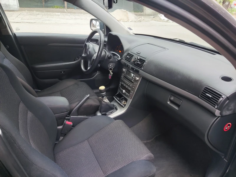 Toyota Avensis, снимка 9 - Автомобили и джипове - 52942047