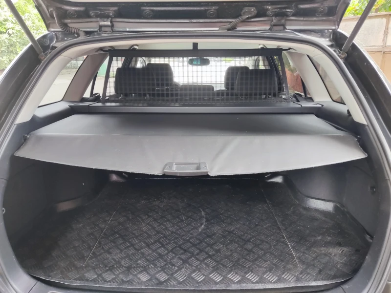 Toyota Avensis, снимка 10 - Автомобили и джипове - 52942047